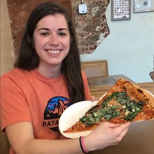 Meet your Posher, Kayla